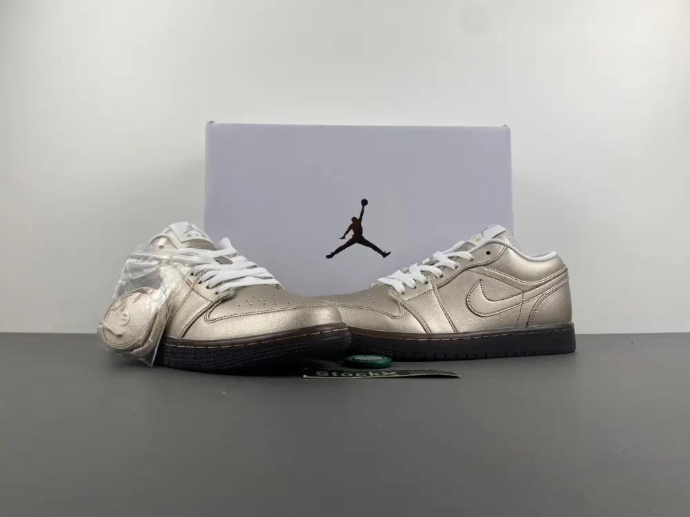 Air Jordan 1 Low  BBD1660