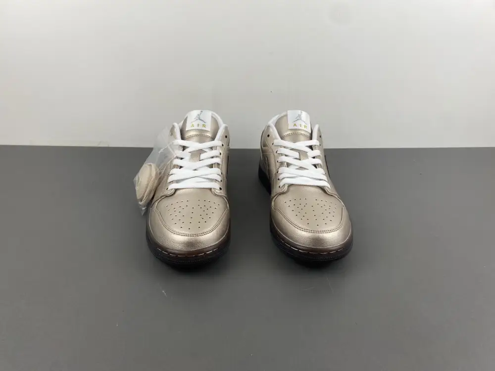 Air Jordan 1 Low 