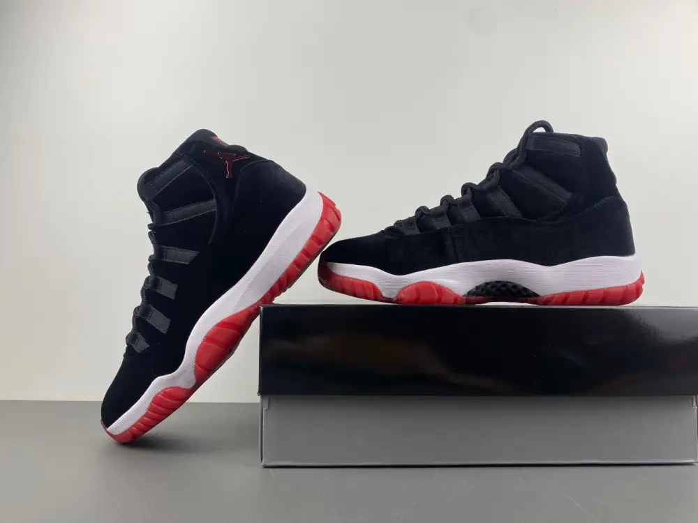 Air Jordan 11 WMNS 