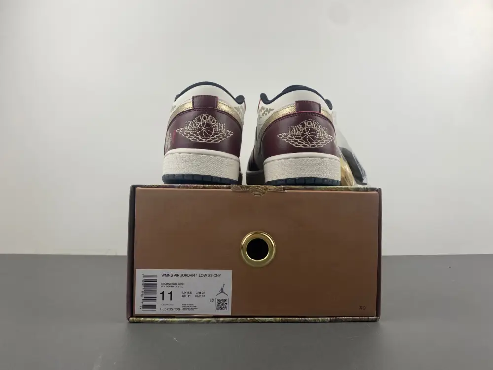 Air Jordan 1 Low SE 