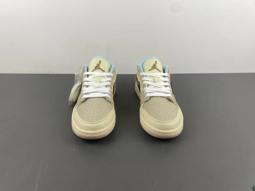 Air Jordan 1 Low 