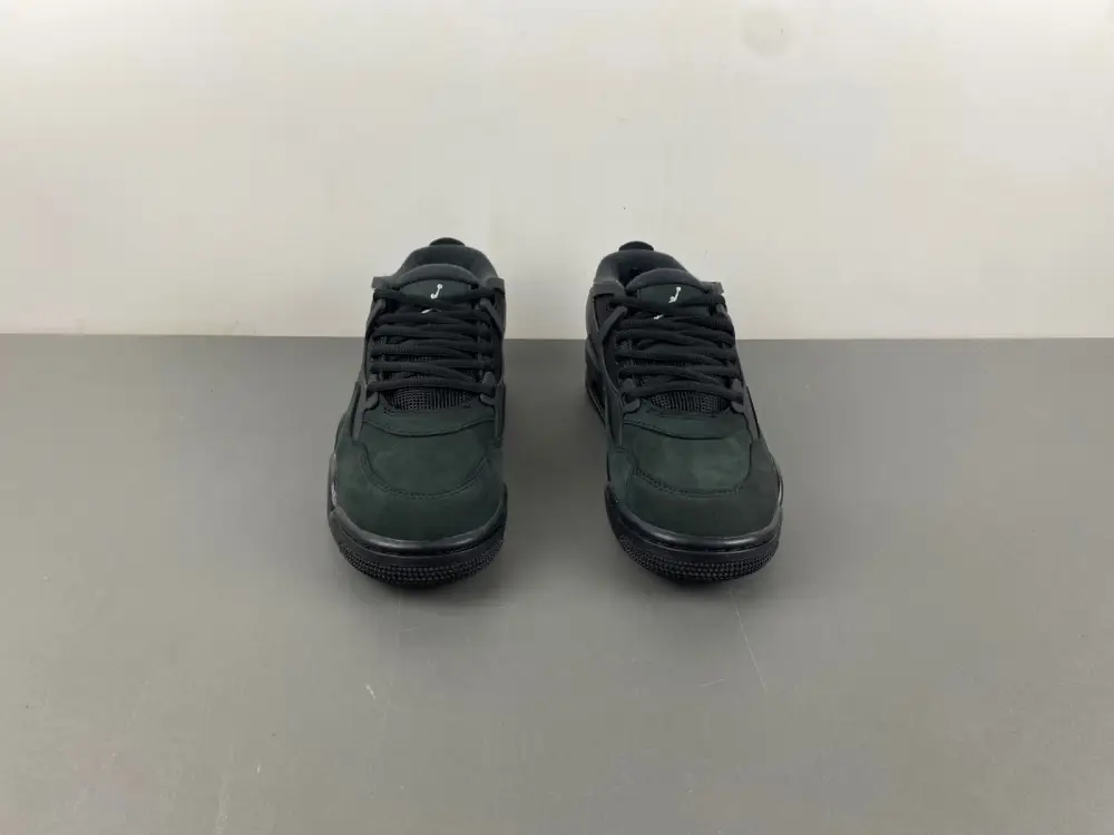 Air Jordan 4 RM 