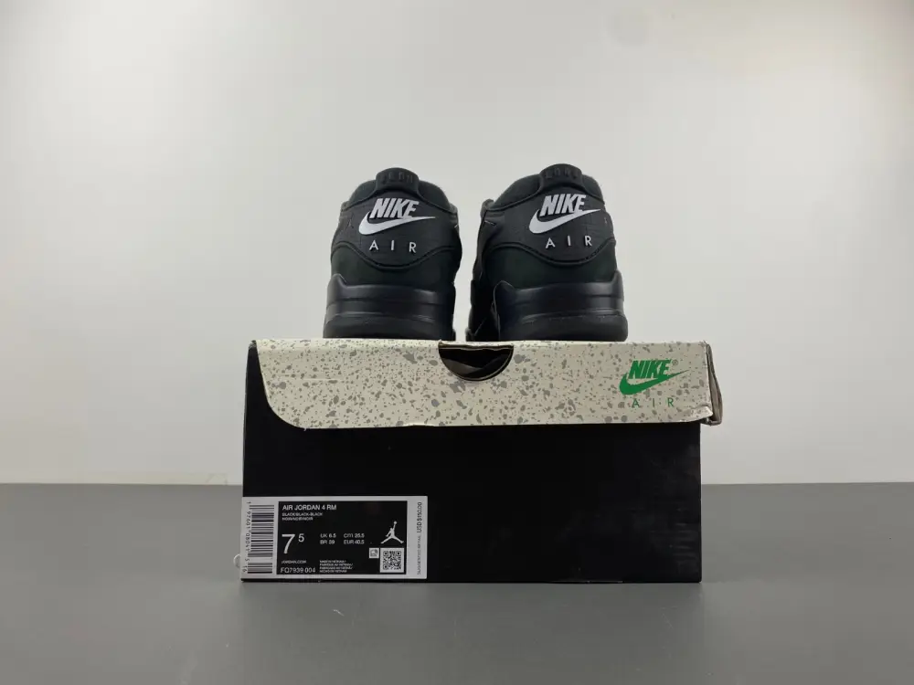 Air Jordan 4 RM 