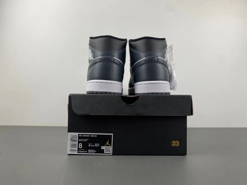 Wmns Jordan 1 Mid 'Cosmic Clay 