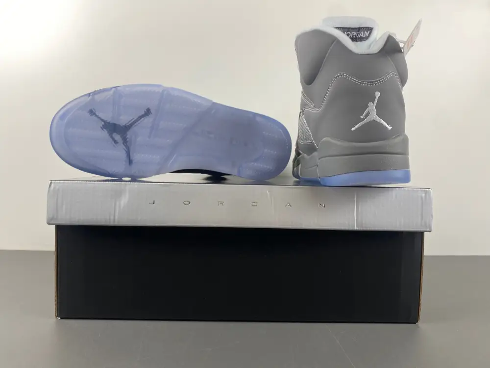 Jordan 5 Retro Wolf Grey 