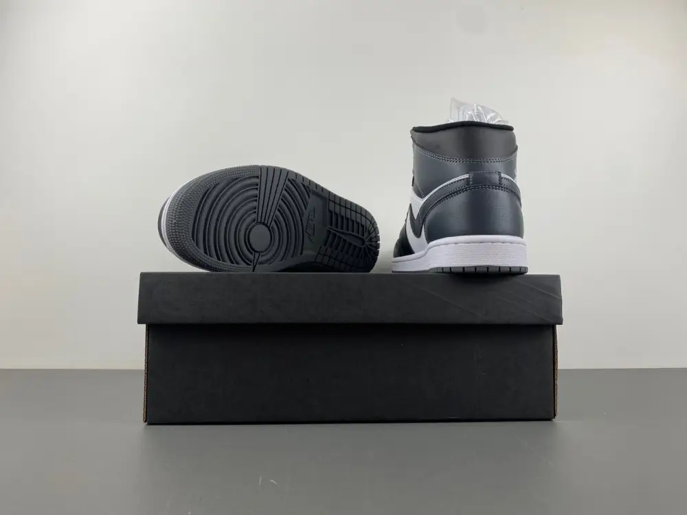 Wmns Jordan 1 Mid 'Cosmic Clay 