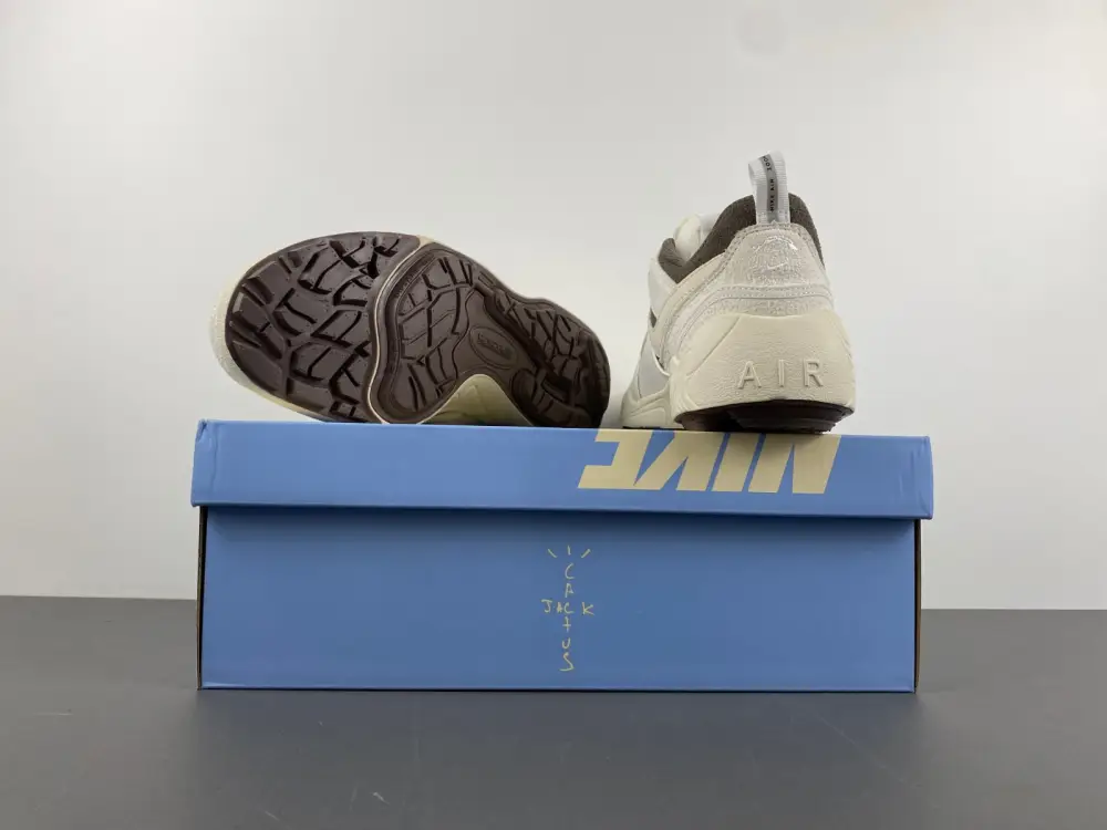 Nike Zoom Field Jaxx SP Travis Scott Sail 