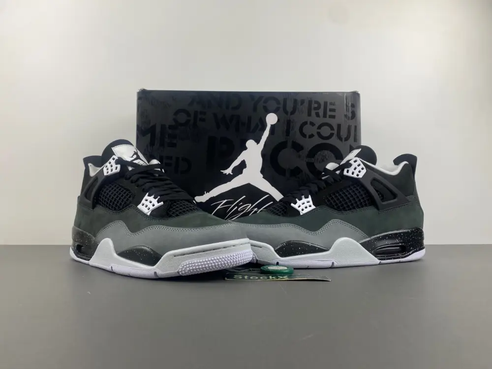 Air Jordan 4 