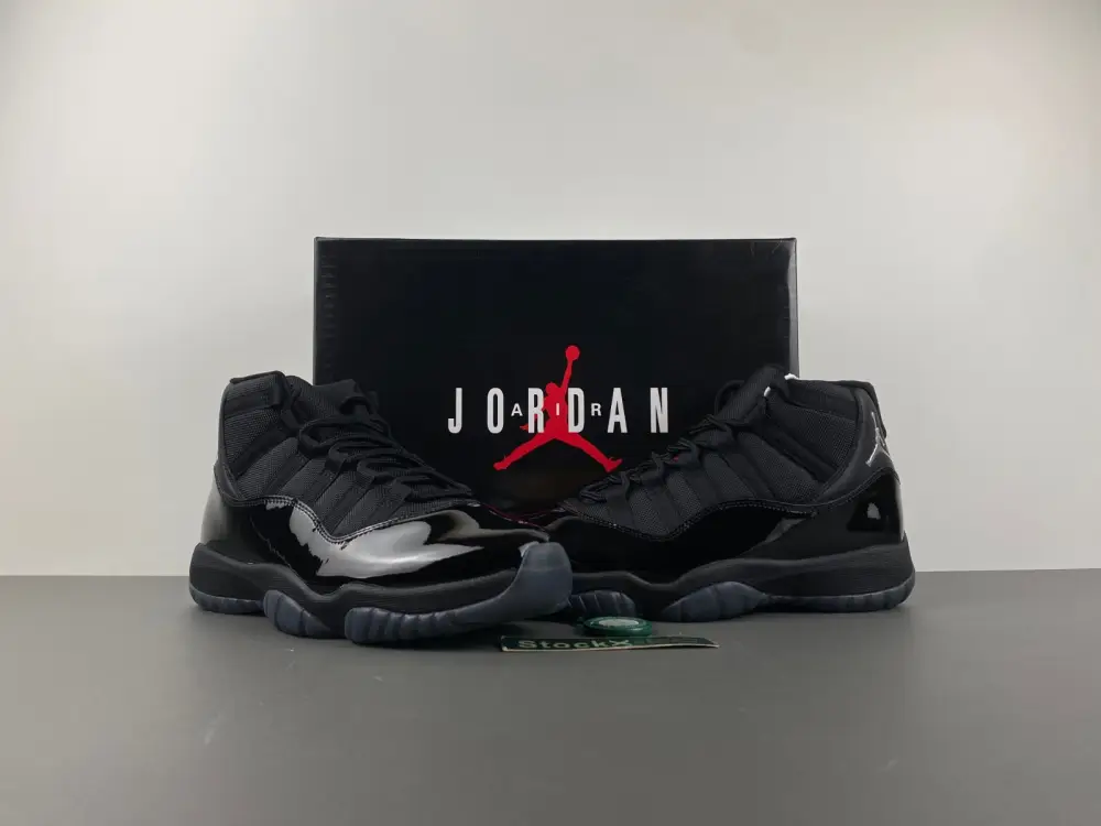 Air Jordan 11 Black, blue, white and red 