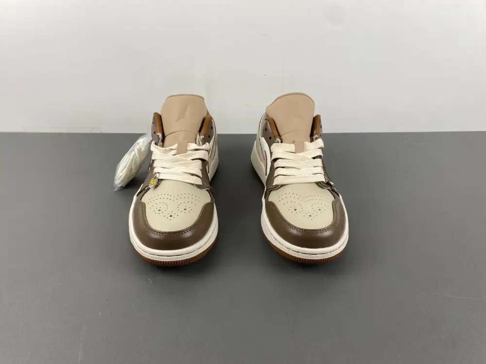Air Jordan 1 Low 