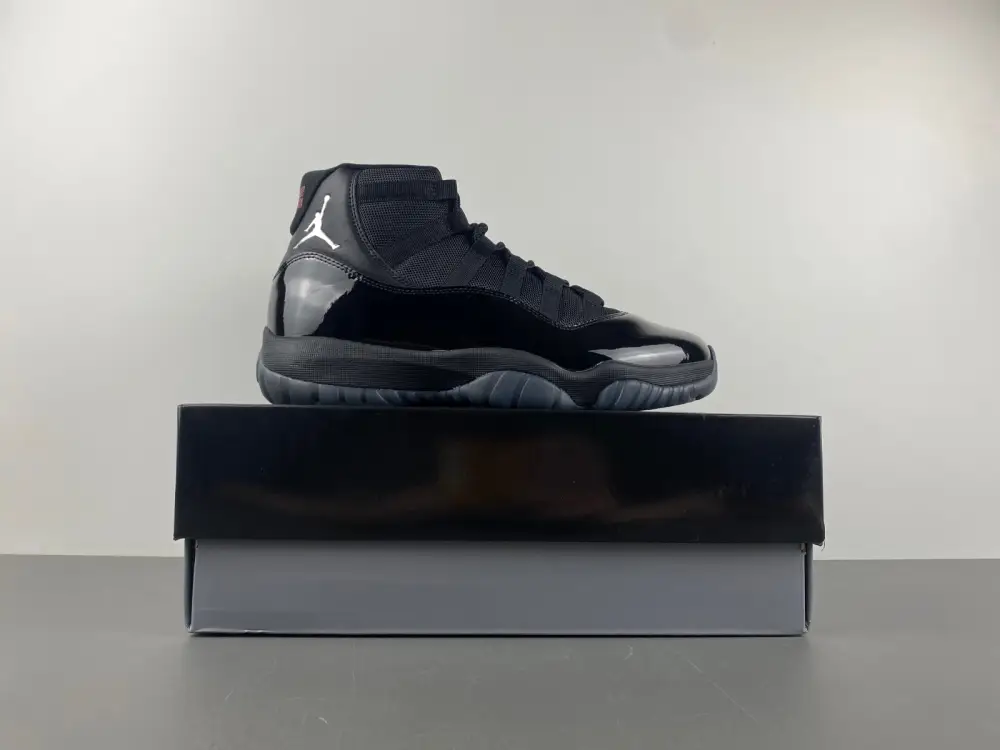 Air Jordan 11 Black, blue, white and red 