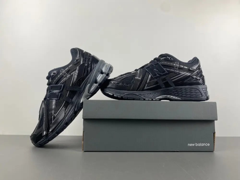 New Balance 1906A Black 