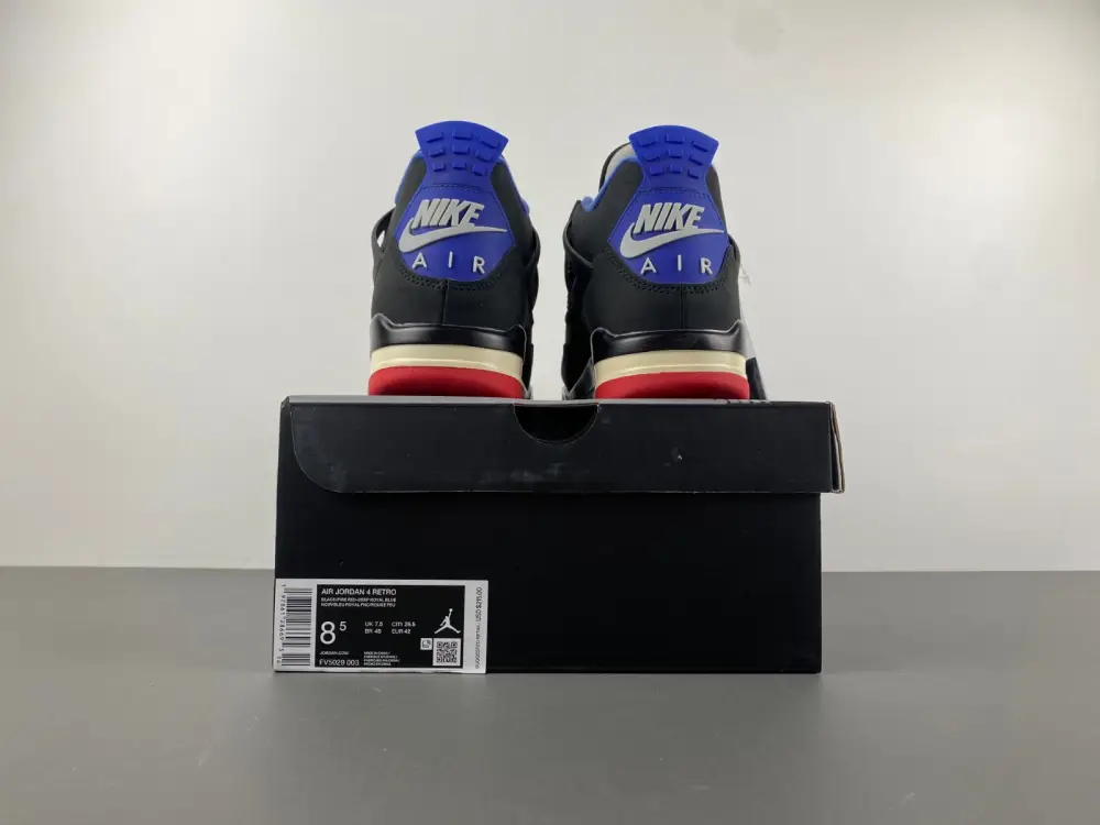 Air Jordan 4 