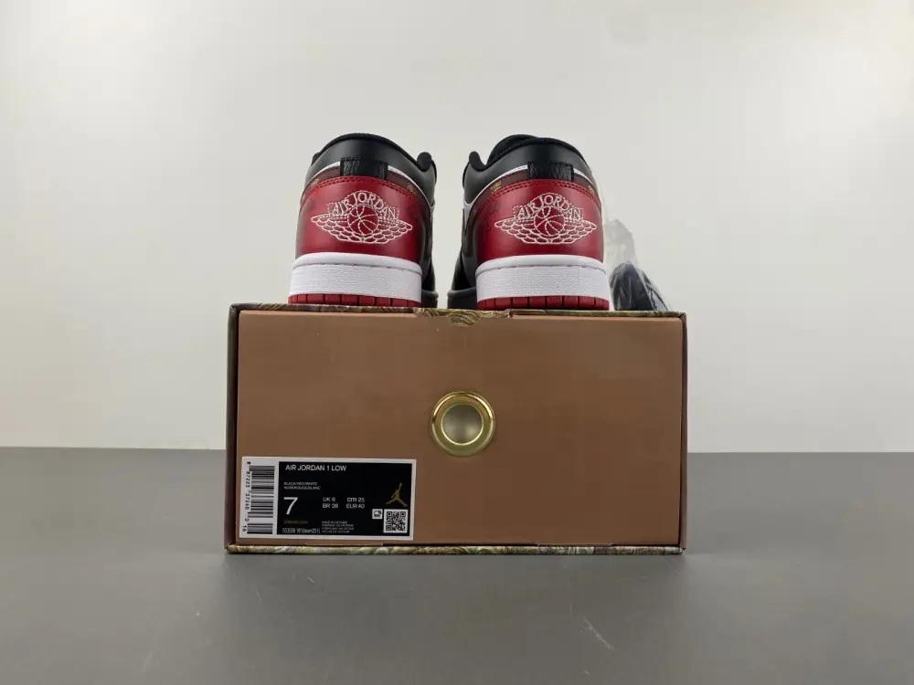Air Jordan 1 Low 