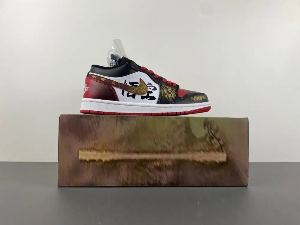 Air Jordan 1 Low 