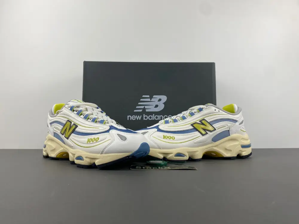 New Balance  DEA2464