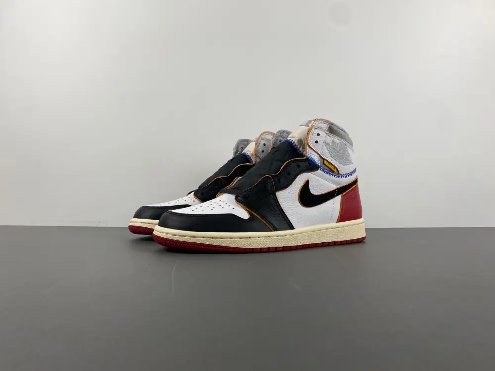 Air Jordan 1 Retro High Union Los Angeles Black Toe 