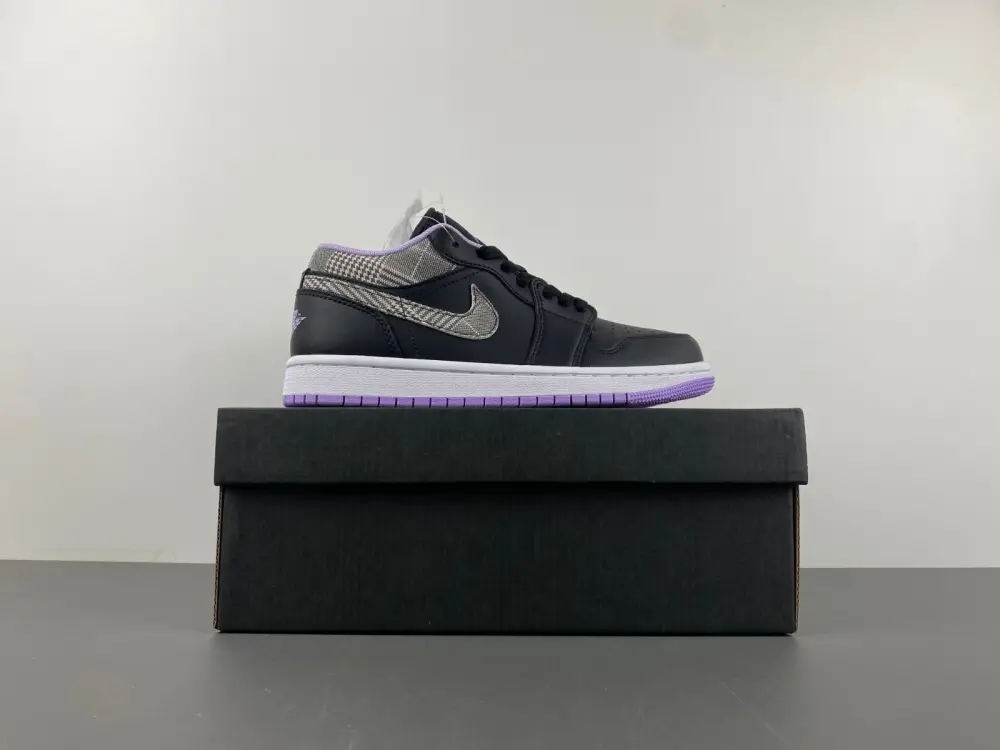Air Jordan 1 Low Houndstooth 