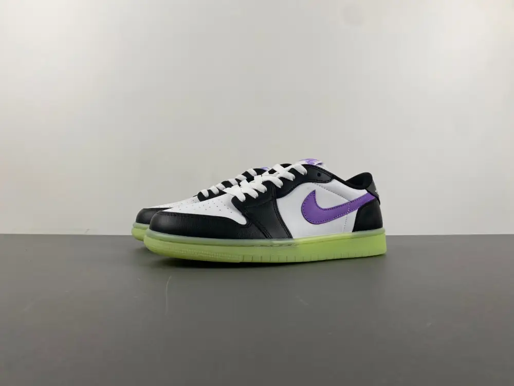 Air Jordan 1 Retro Low OG Black Raspberry 