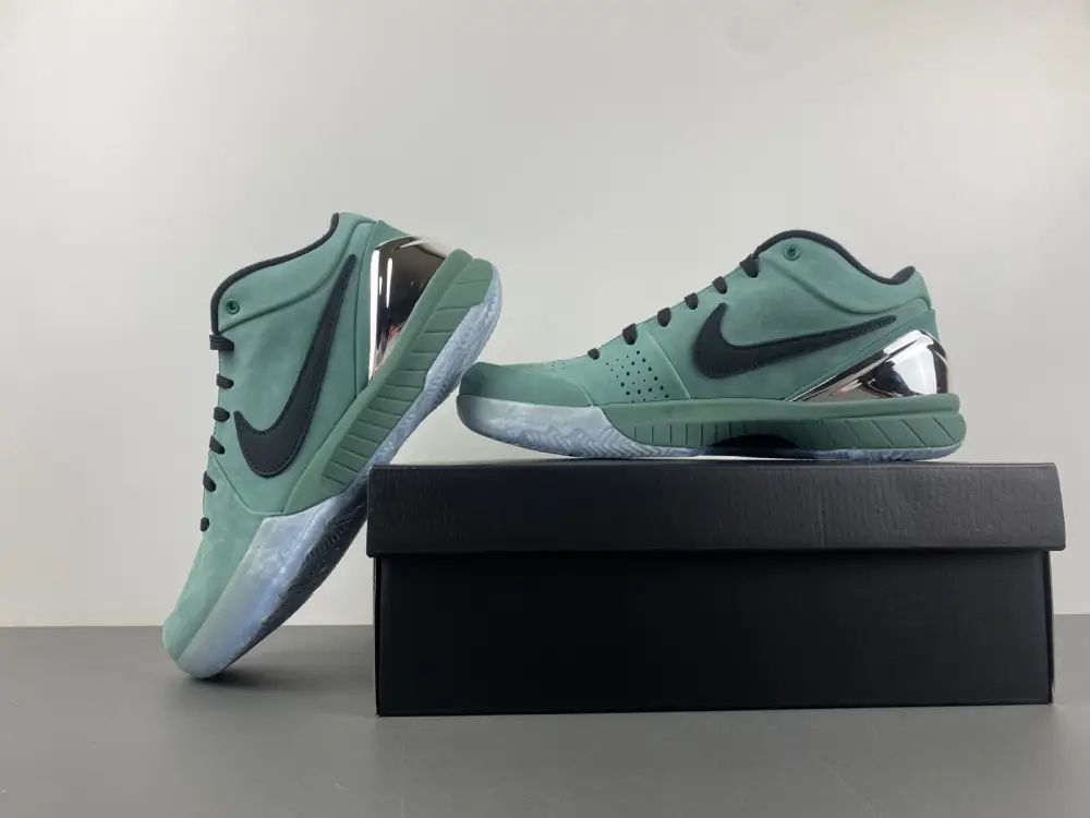 Nike Kobe 4 Protro 
