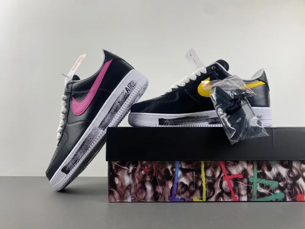 PEACEMINUSONE x Nike Air Force 1 