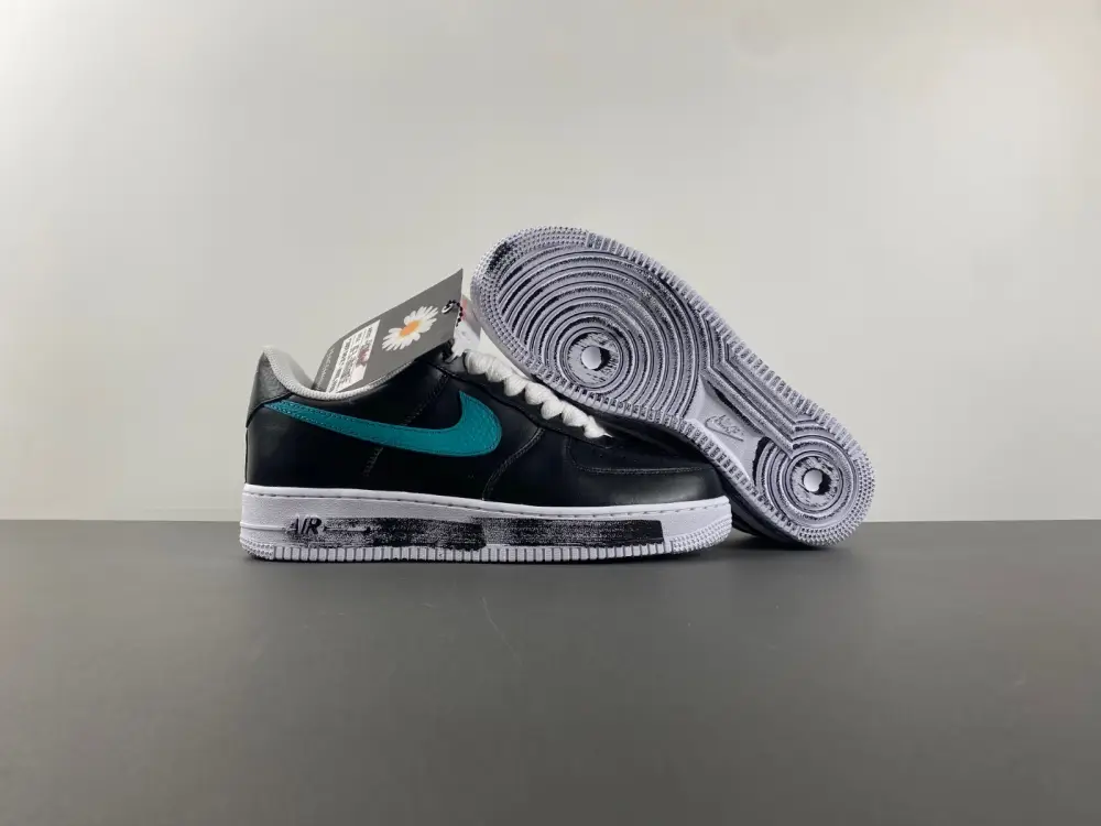 PEACEMINUSONE x Nike Air Force 1 