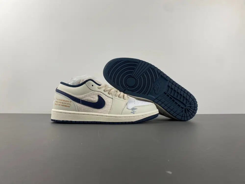 Air Jordan 1 Low 