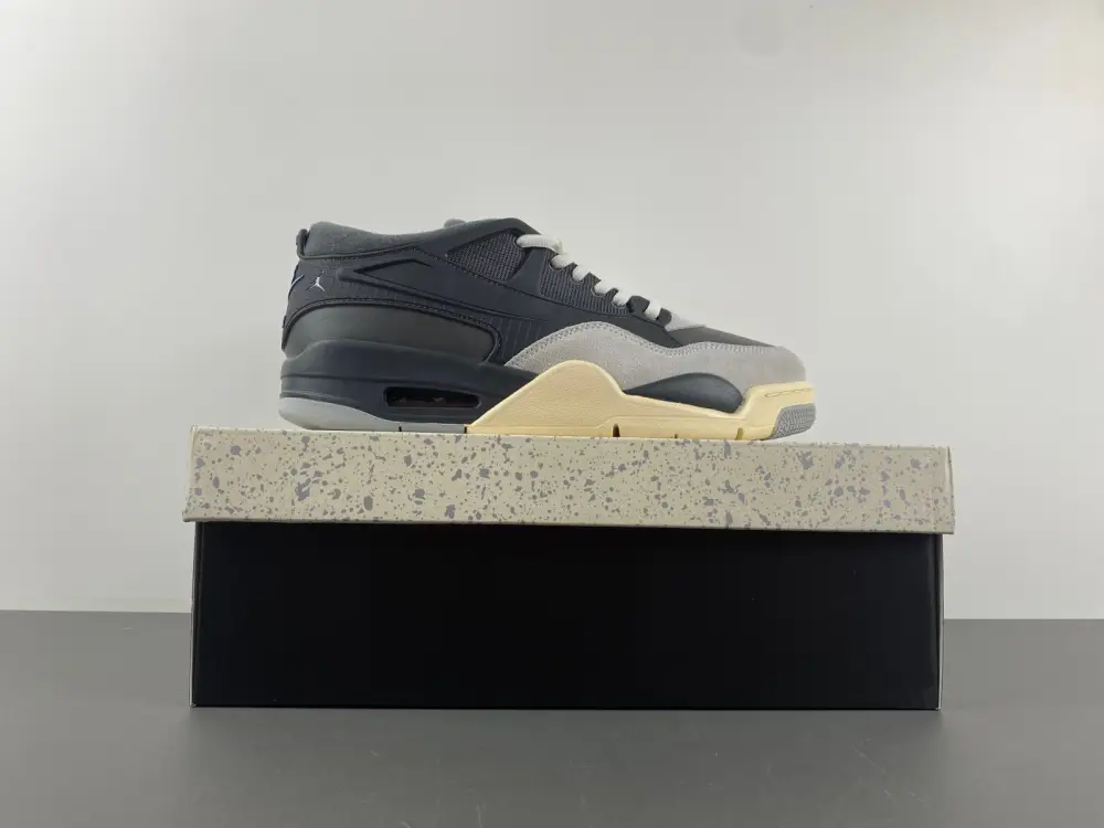 Air Jordan 4 RM PS 