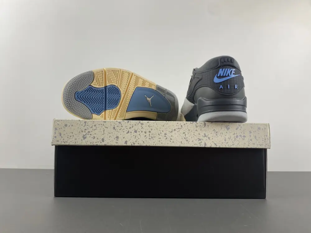 Air Jordan 4 RM PS 