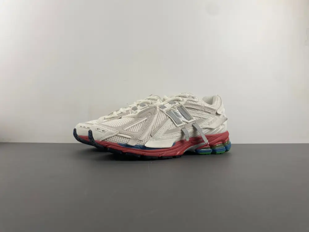 New Balance 1906A Sea Salt Astro Dust 
