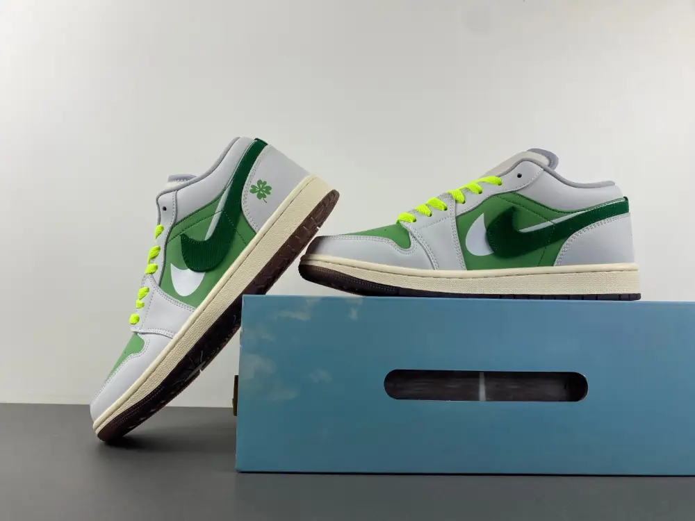 Air Jordan 1 Low 