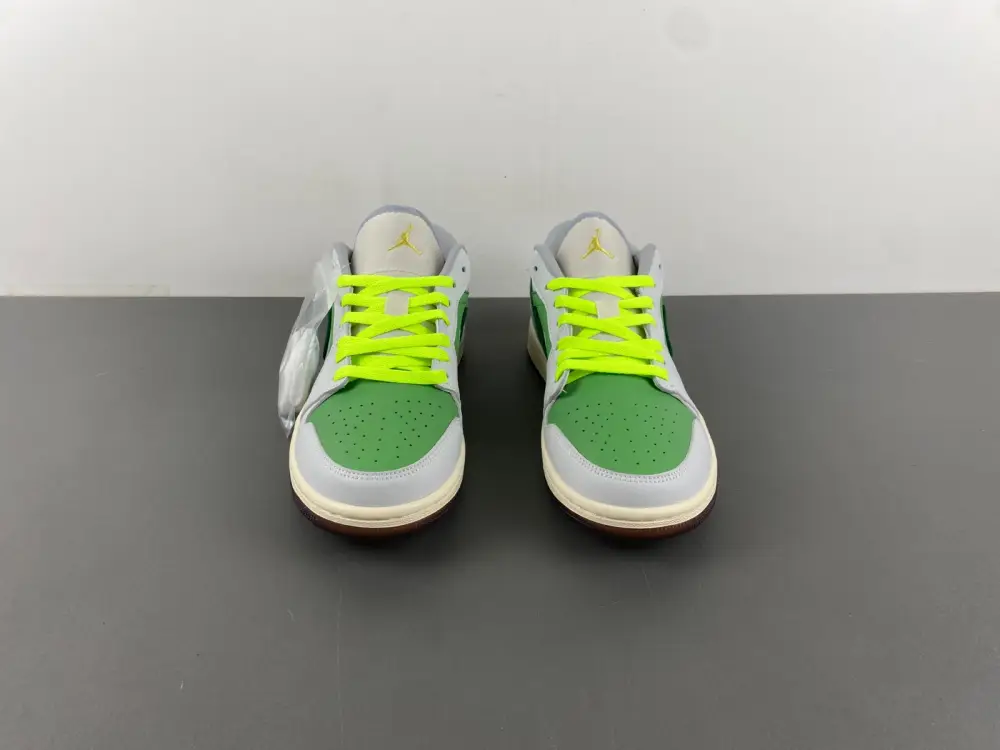 Air Jordan 1 Low 