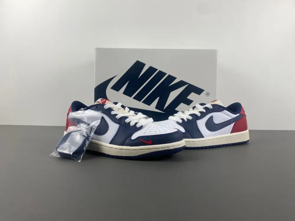 Air Jordan 1 Low 