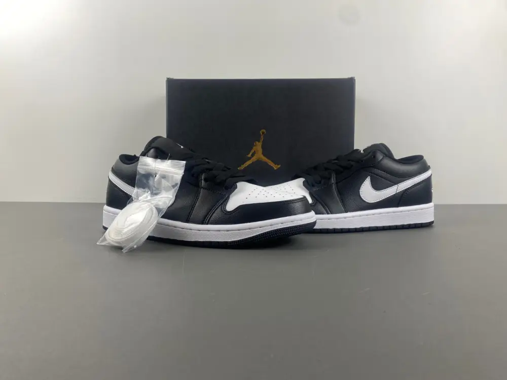 Air Jordan 1 Low 