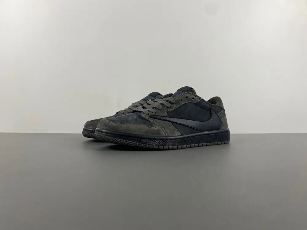 Travis Scott x Air Jordan 1 Low OG 