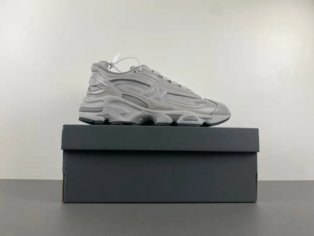 New Balance 1000 Silver Reflective 