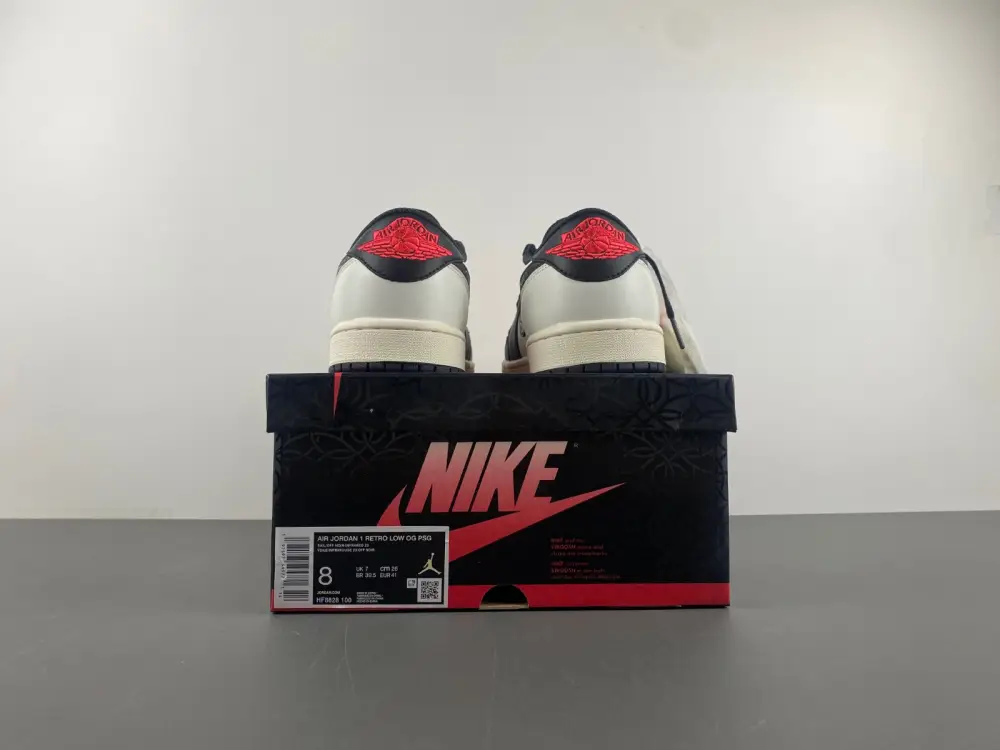 Air Jordan 1 Low 