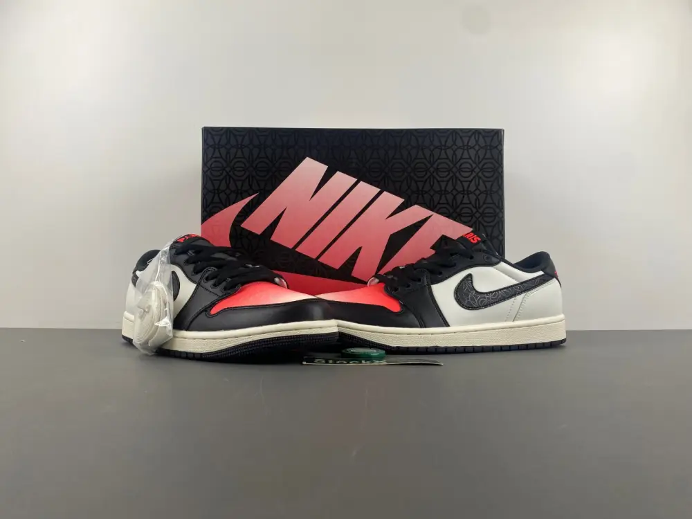 Air Jordan 1 Low 