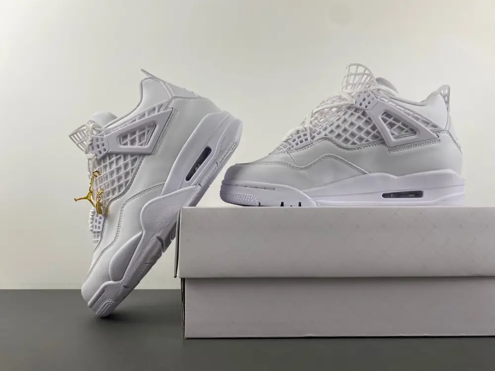 Air Jordan 4 