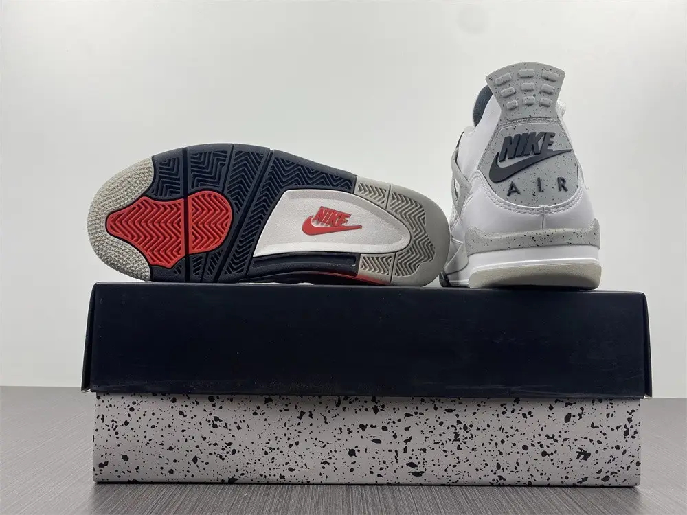 Air Jordan 4 White Cement 