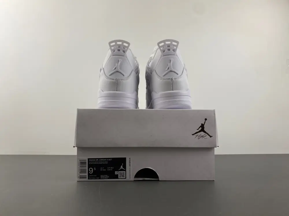 Air Jordan 4 