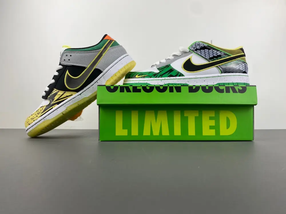 Nike Dunk Low 