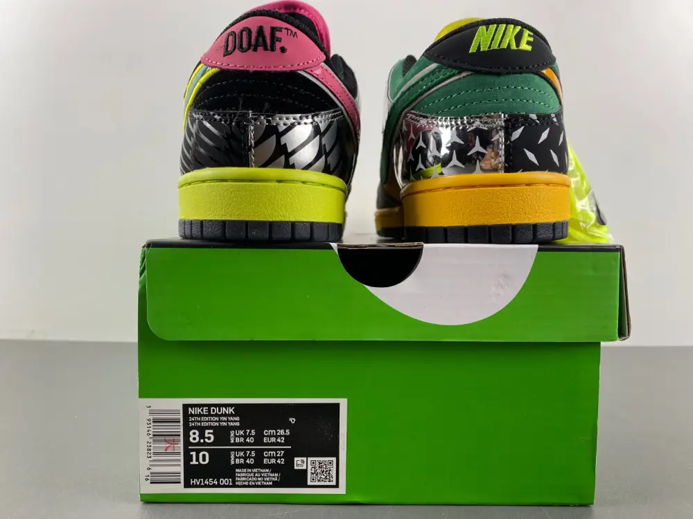 Nike Dunk Low 