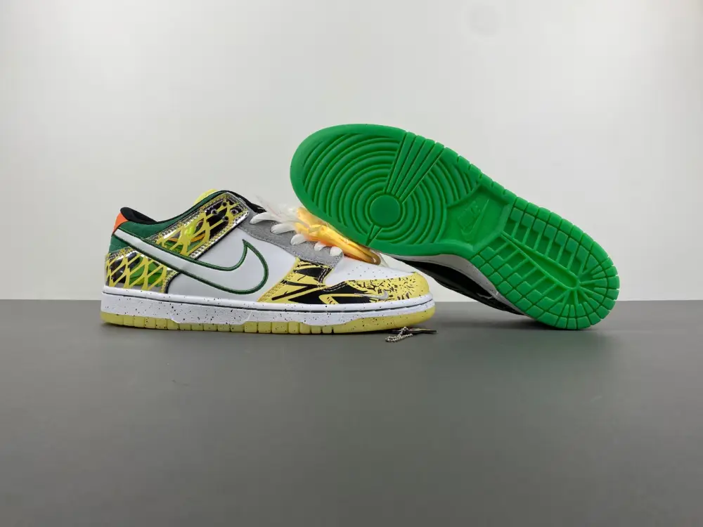 Nike Dunk Low 