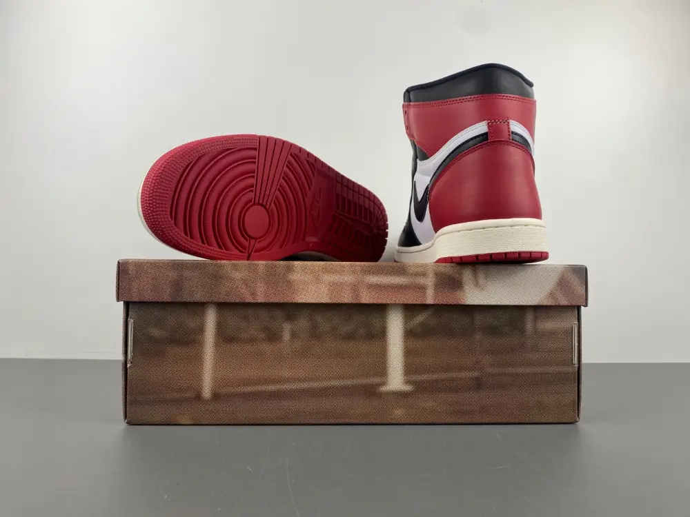 Air Jordan 1 High OG 