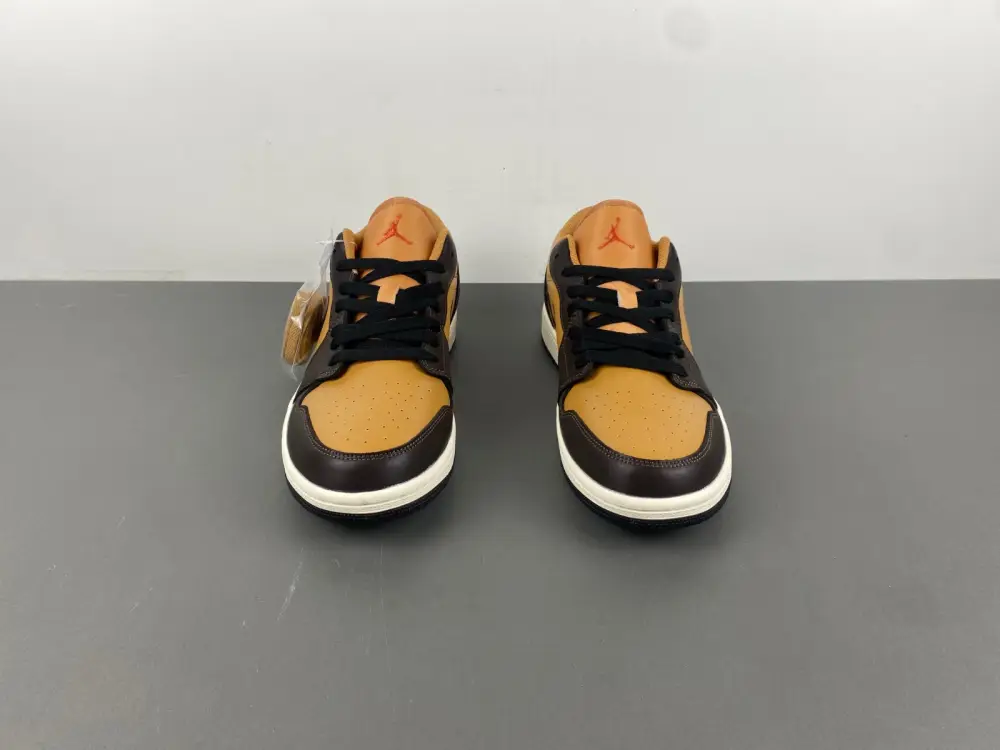 Air Jordan 1 Low Flax Baroque Brown 