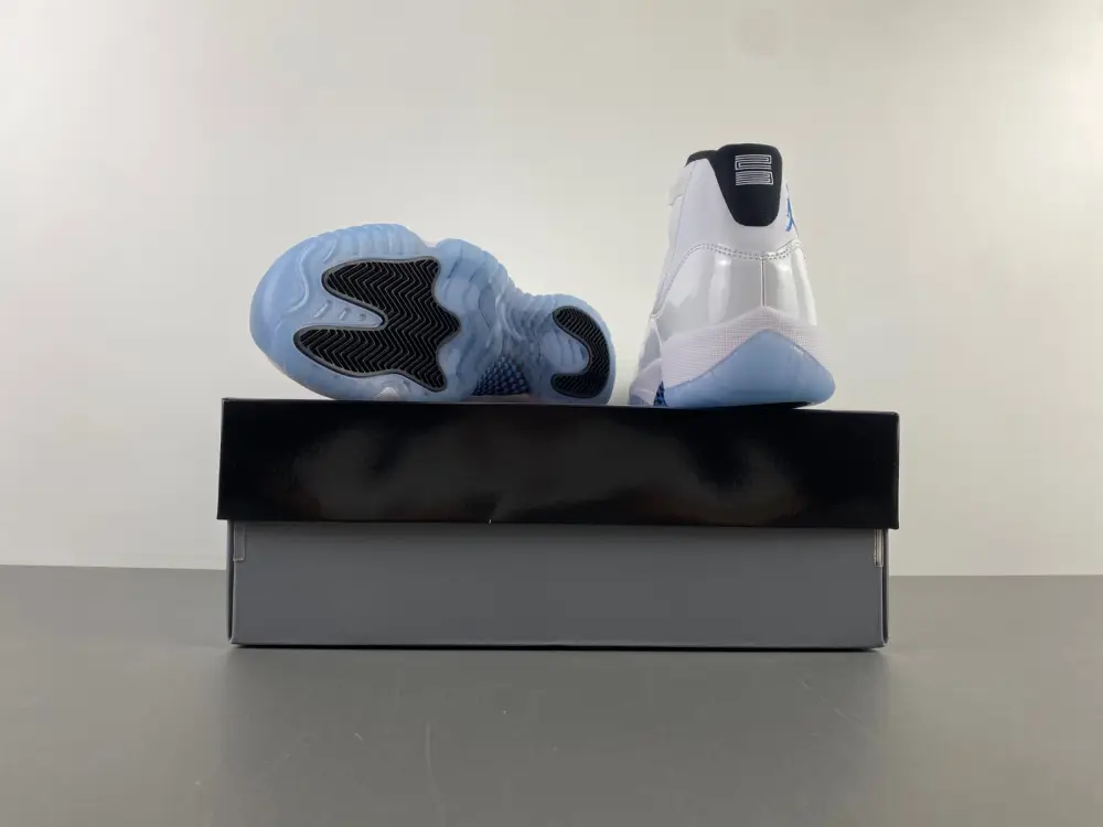 Air Jordan 11 Retro GS 'Columbia   Legend Blue' 2024 