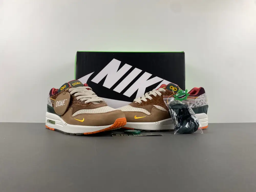 Nike Air Max 1 '87 Luxe University of Oregon PE 2024 