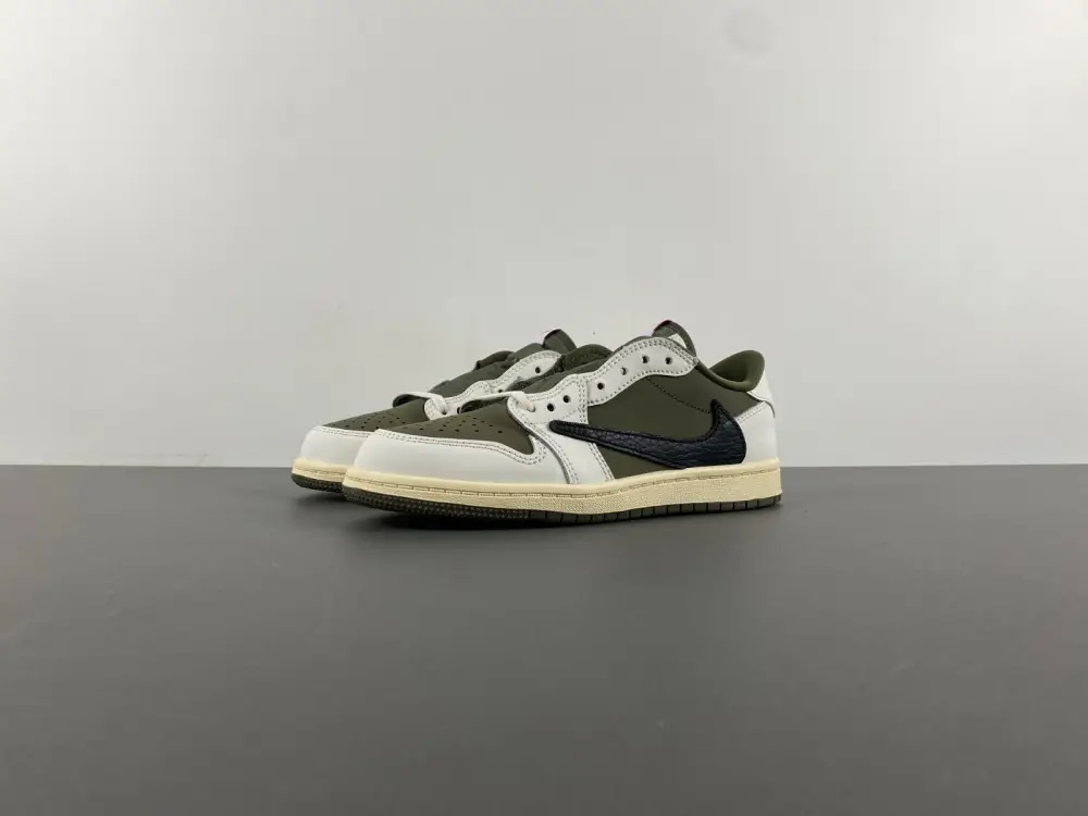 Jordan 1 Retro Low OG SP Travis Scott Medium Olive 