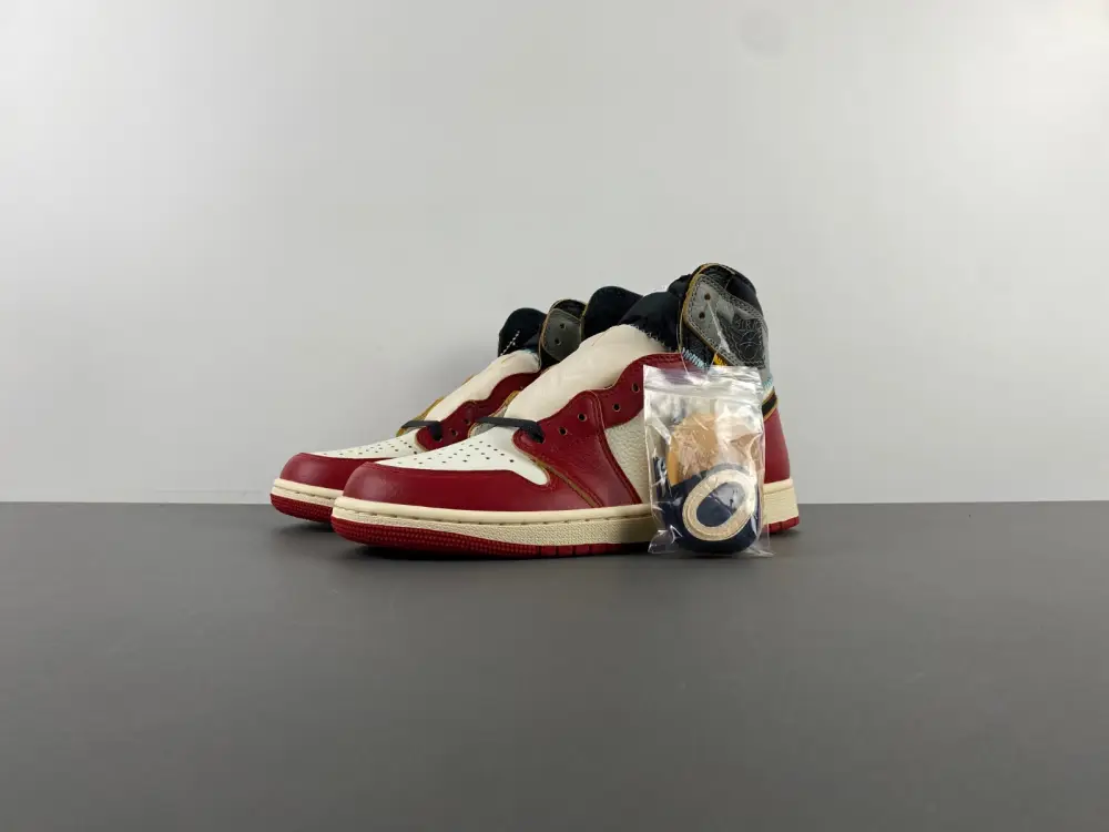 Jordan 1 Retro High OG SP Union LA Chicago Shadow 